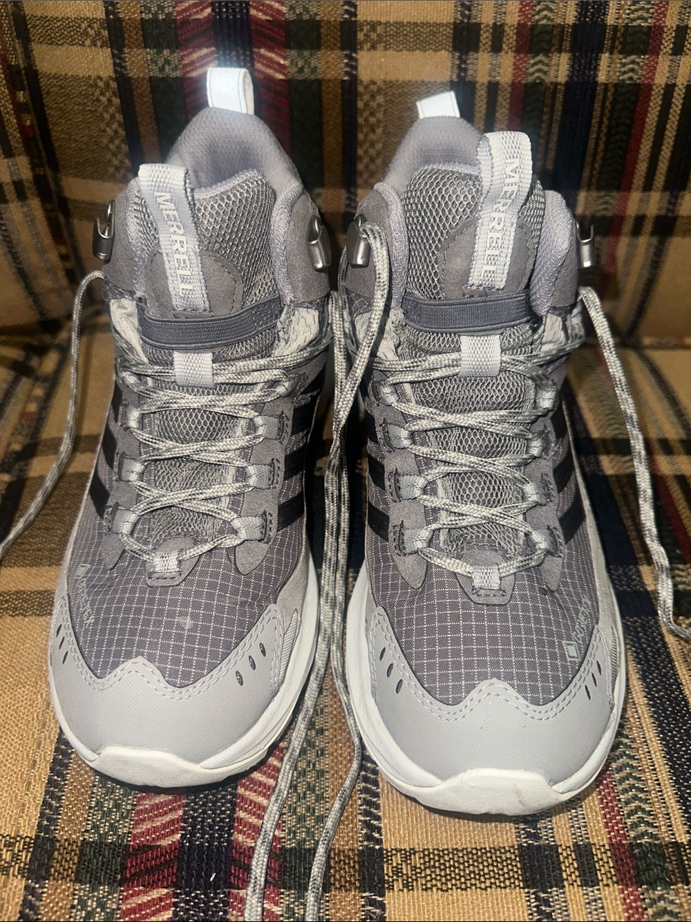 Merrell Women’s Gray Trail Hiking Sneakers Boots Size 6 Outdoor